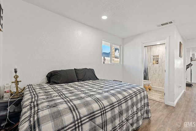 5313 Annette Street, Bakersfield, CA 93313