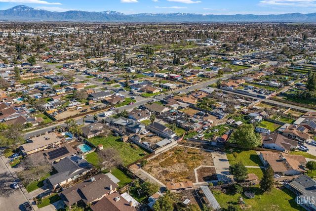 5313 Annette Street, Bakersfield, CA 93313