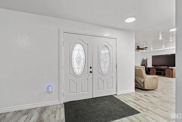 5313 Annette Street, Bakersfield, CA 93313