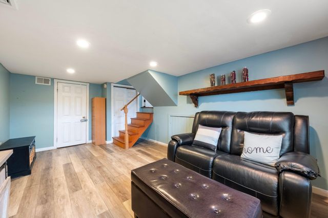 22 Willow Place, Middletown, NY 10940