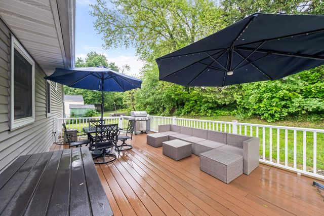 22 Willow Place, Middletown, NY 10940