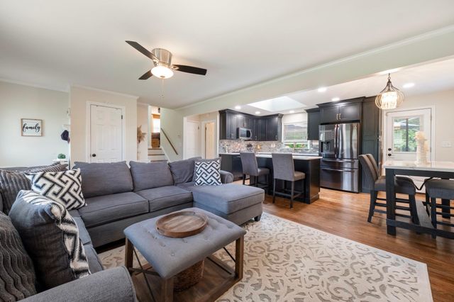 22 Willow Place, Middletown, NY 10940