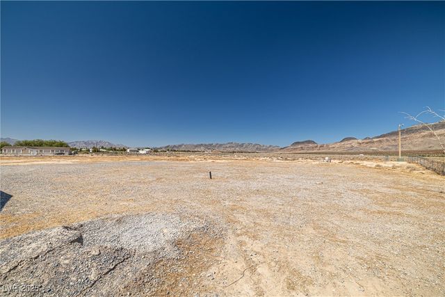 2150 West Harris Farm Road, Pahrump, NV 89060
