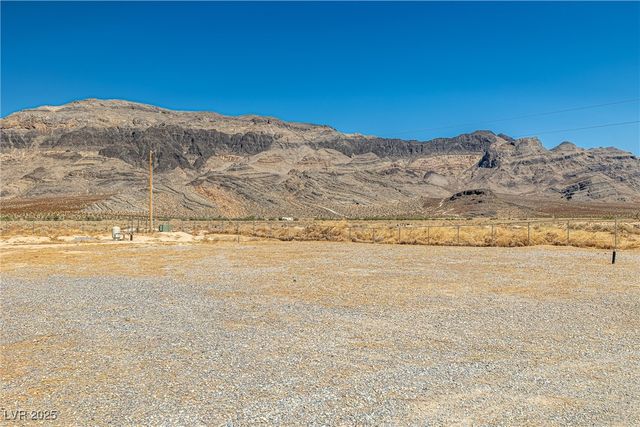 2150 West Harris Farm Road, Pahrump, NV 89060