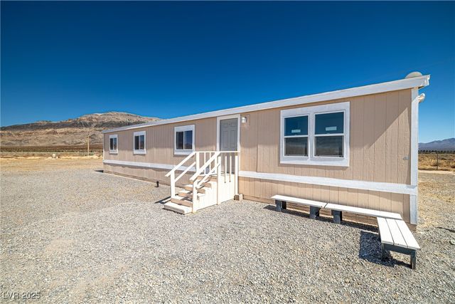 2150 West Harris Farm Road, Pahrump, NV 89060