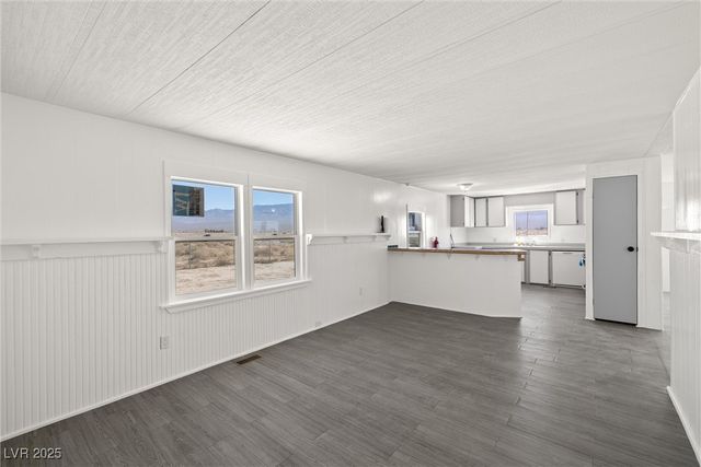 2150 West Harris Farm Road, Pahrump, NV 89060