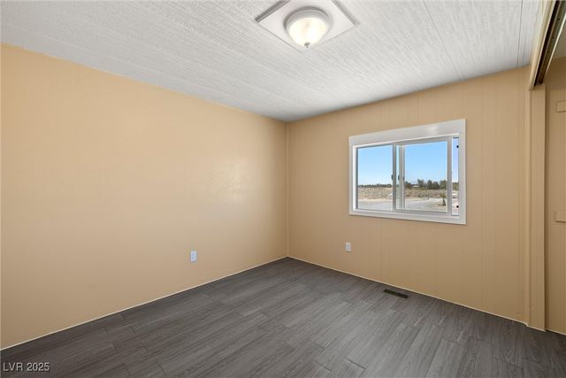 2150 West Harris Farm Road, Pahrump, NV 89060