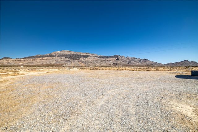 2150 West Harris Farm Road, Pahrump, NV 89060