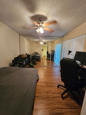 209 Charter Way, West Palm Beach, FL 33407