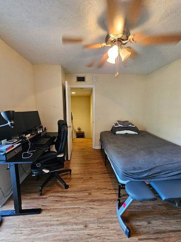 209 Charter Way, West Palm Beach, FL 33407