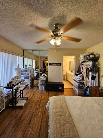 209 Charter Way, West Palm Beach, FL 33407