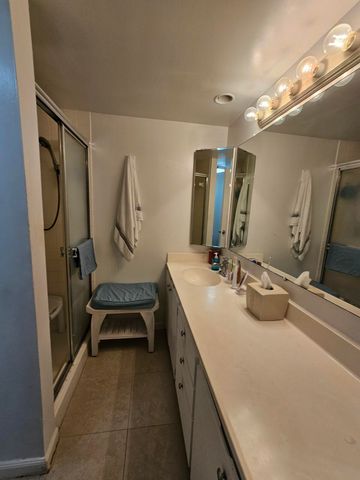 209 Charter Way, West Palm Beach, FL 33407