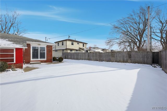 56 Bahama Lane, Cheektowaga, NY 14225