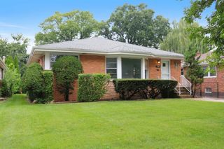 1306 S Cumberland Avenue, Park Ridge, IL 60068