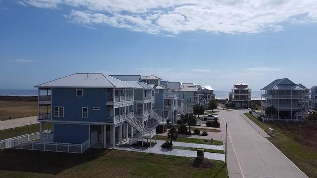 50 Grand Beach Boulevard, Galveston, TX 77550