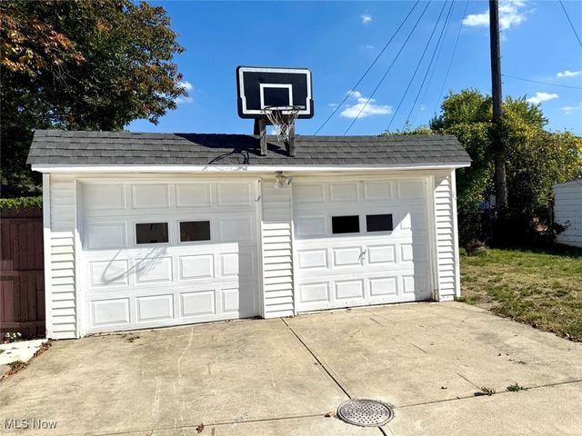 315 E 232nd Street, Euclid, OH 44123