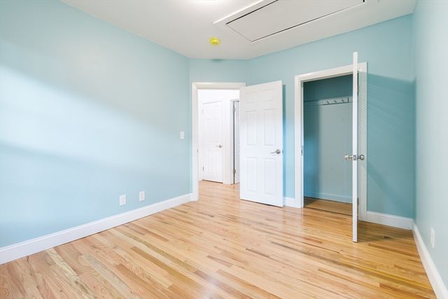 22 Lakeside Ave, Webster, MA 01570