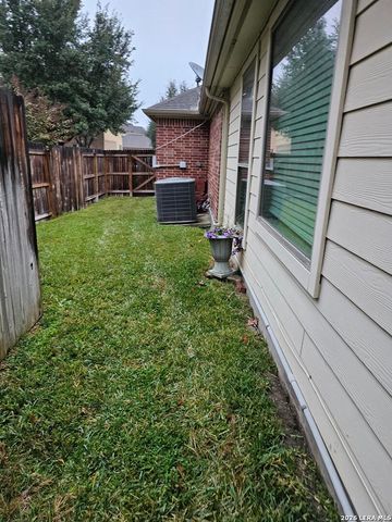 3022 Hidden MDW, Seguin, TX 78155