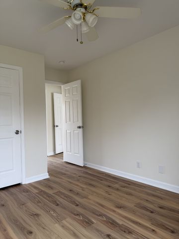 114 Poplar St, Portland, TN 37148