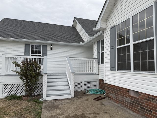 114 Poplar St, Portland, TN 37148