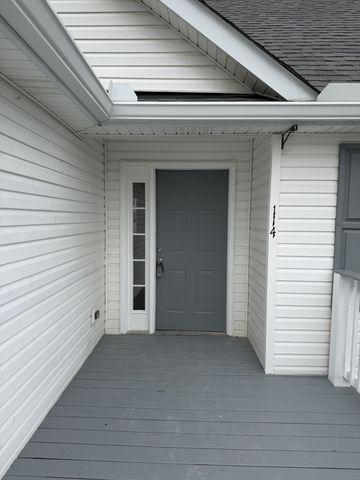 114 Poplar St, Portland, TN 37148