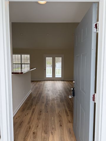 114 Poplar St, Portland, TN 37148