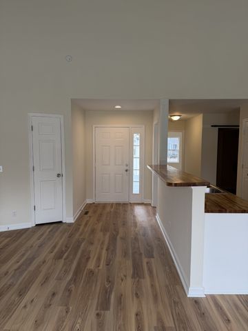 114 Poplar St, Portland, TN 37148