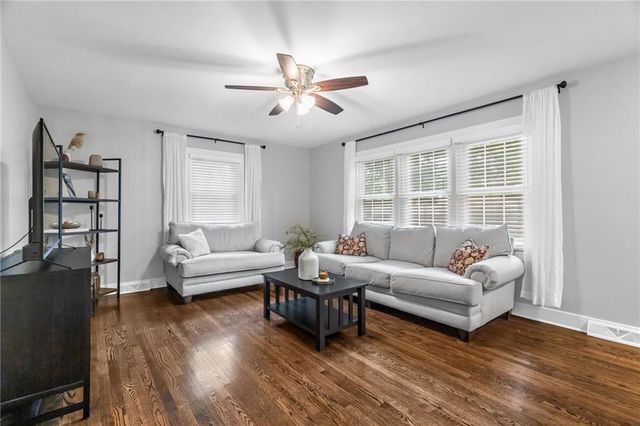 3118 W 79th Street, Prairie Village, KS 66208