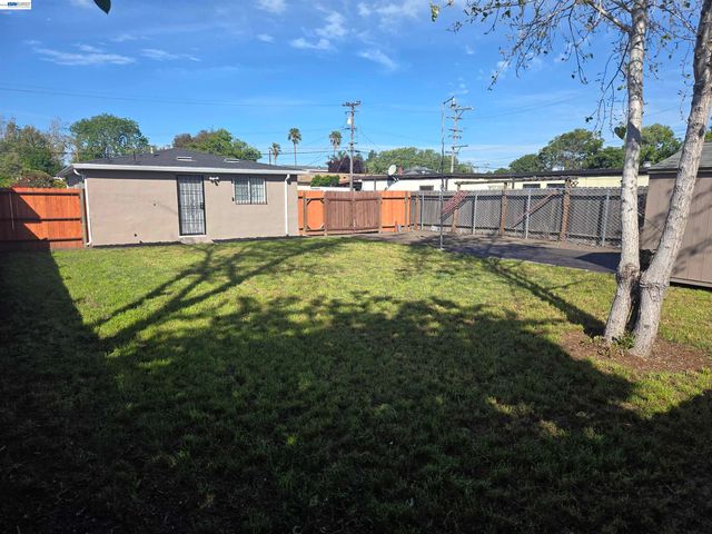 1840 6TH, North Richmond, CA 94801