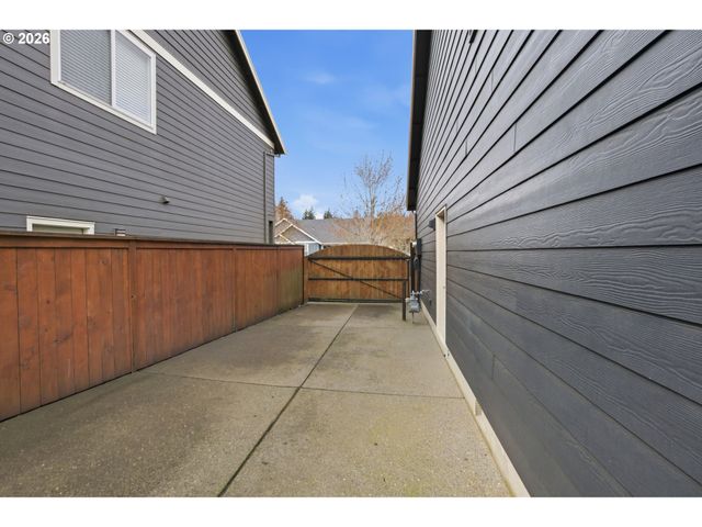 15028 Se ELKHORN Rd, Clackamas, OR 97015
