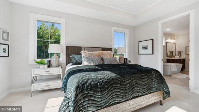 10484 56th Place N, Lake Elmo, MN 55042