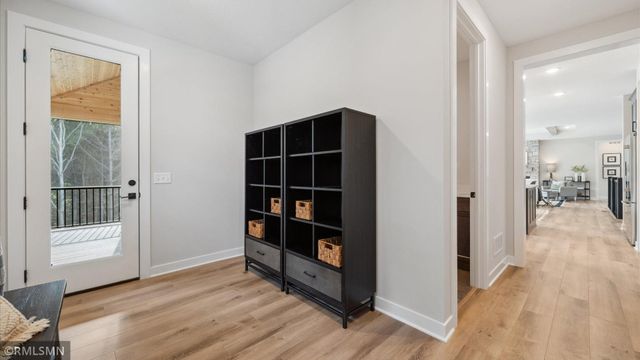 10484 56th Place N, Lake Elmo, MN 55042