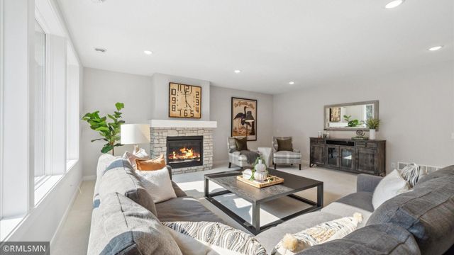 10484 56th Place N, Lake Elmo, MN 55042