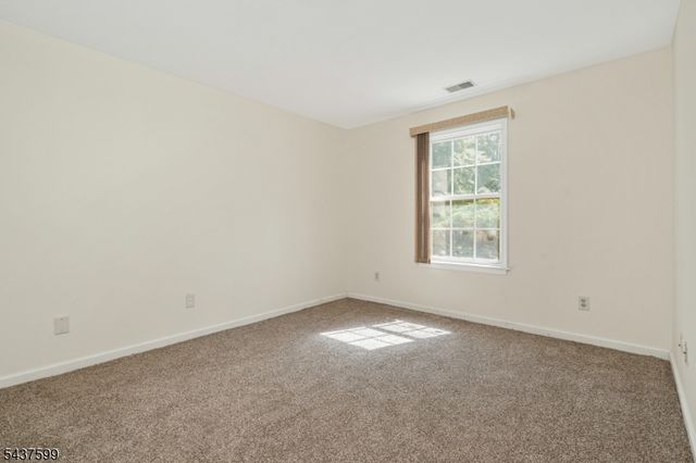 110 Stratford Pl, Bridgewater Twp., NJ 08805