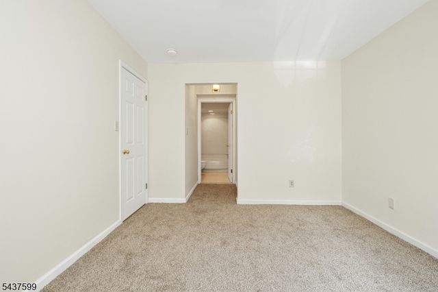 110 Stratford Pl, Bridgewater Twp., NJ 08805