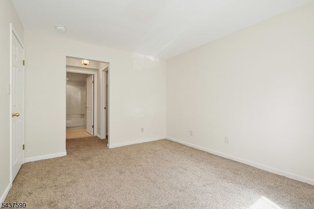 110 Stratford Pl, Bridgewater Twp., NJ 08805