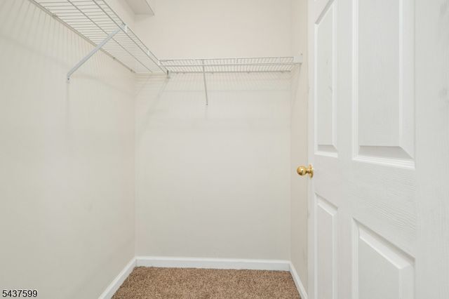 110 Stratford Pl, Bridgewater Twp., NJ 08805