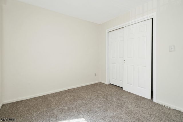 110 Stratford Pl, Bridgewater Twp., NJ 08805