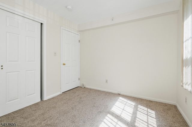 110 Stratford Pl, Bridgewater Twp., NJ 08805