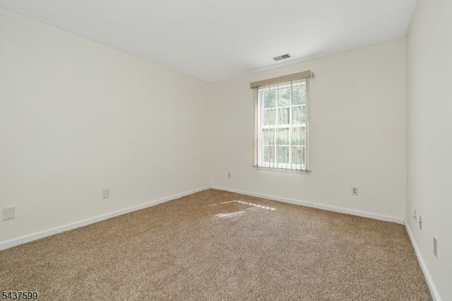 110 Stratford Pl, Bridgewater Twp., NJ 08805