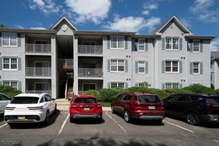 110 Stratford Pl, Bridgewater Twp., NJ 08805