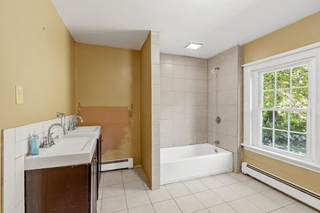 402 Beechwood St., Cohasset, MA 02025