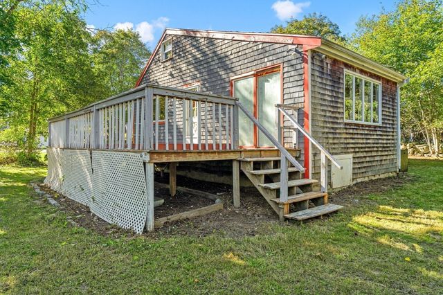 402 Beechwood St., Cohasset, MA 02025