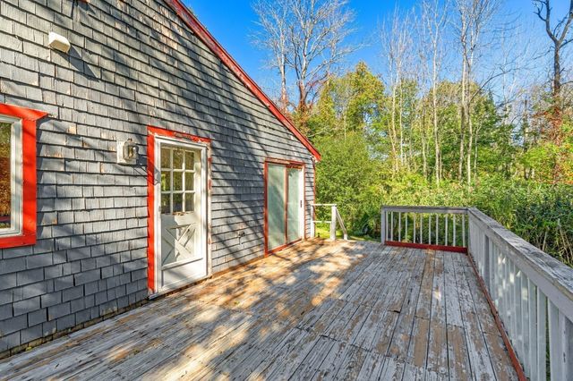 402 Beechwood St., Cohasset, MA 02025