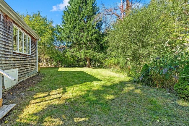 402 Beechwood St., Cohasset, MA 02025