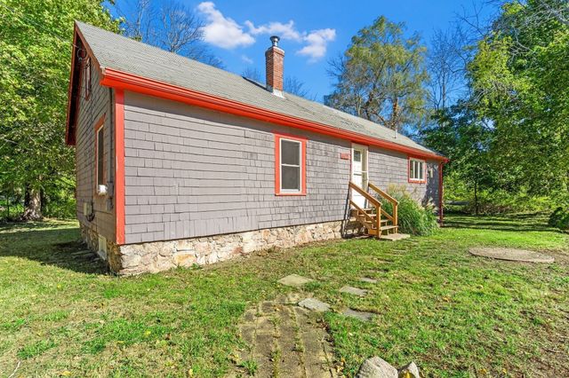402 Beechwood St., Cohasset, MA 02025