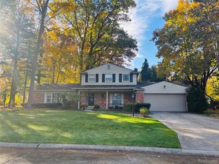 37243 Maple Leaf Court, Clinton Charter Township, MI 48036