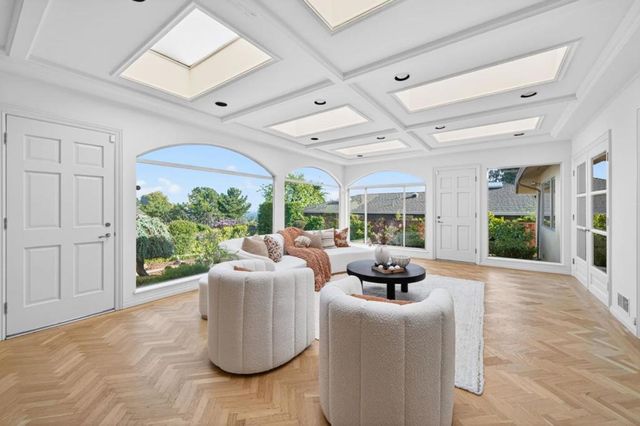 1822 Sebastian Drive, Burlingame, CA 94010