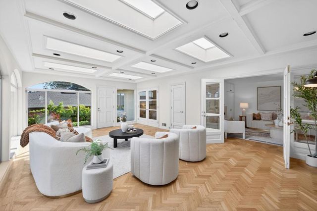 1822 Sebastian Drive, Burlingame, CA 94010