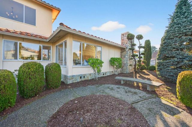 1822 Sebastian Drive, Burlingame, CA 94010